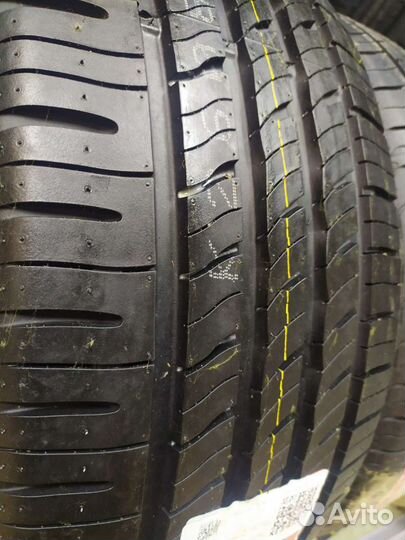 Nexen N'Fera RU5 215/60 R17