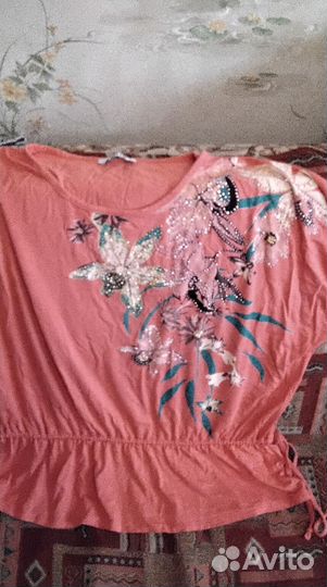 Женская,блузка с пайетками,ветровка 58р