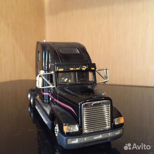 Модель грузовика First Gear