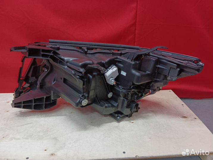 Фара правая Toyota Prado 150 2009