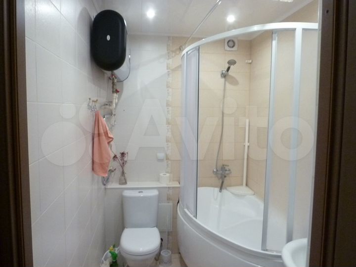 2-к. квартира, 50 м², 4/9 эт.