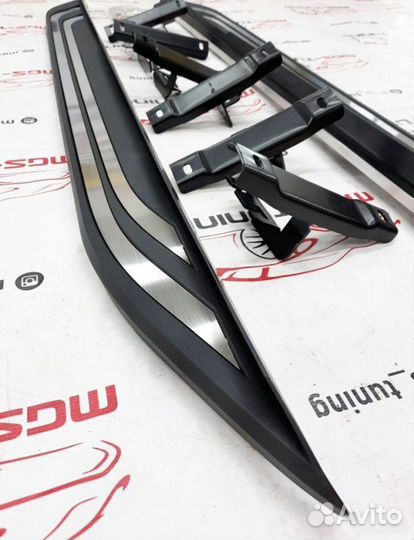 Пороги на Toyota RAV4 Дизайн 2 2019 гг. +