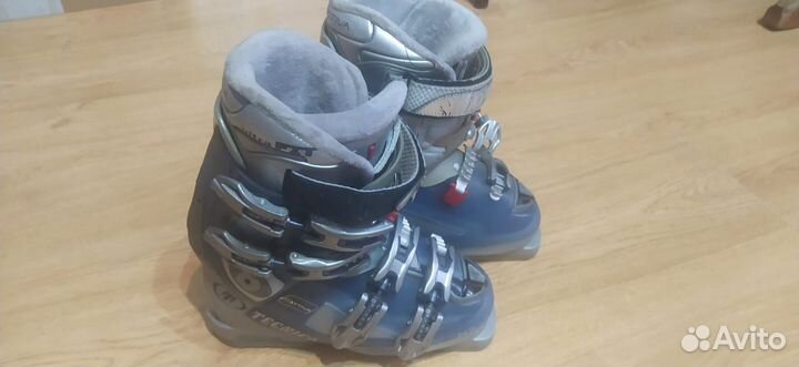 Горнолыжные ботинки женские 24.5