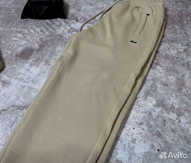 Спортивные костюмы Lacoste