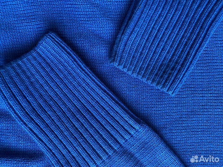 Свитер женский