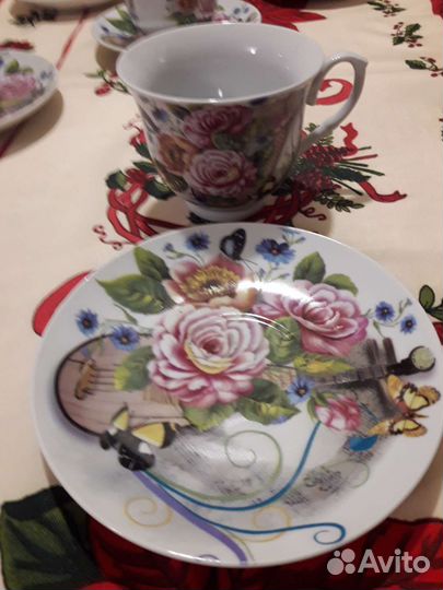 Подарочные наборы посуды для чая и завтрака