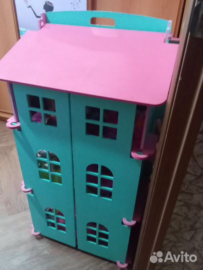 Кукольный домик с мебелью большой