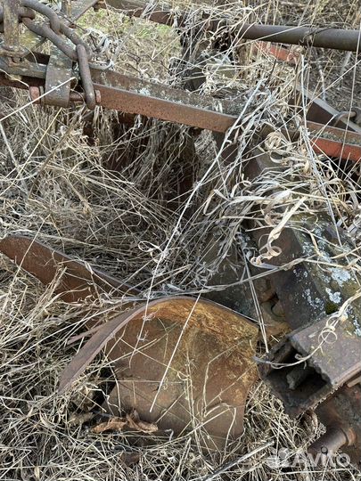 Плуг двухкорпусный