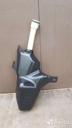 Бачок омывателя в сборе Opel Astra J(P10)