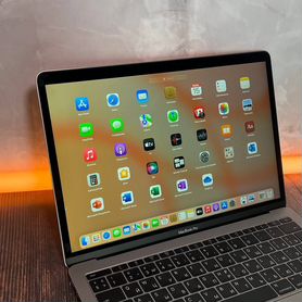 MacBook Pro 13 хорошее состояние