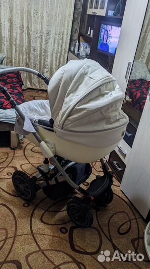Коляска 3 в 1 с автолюлькой