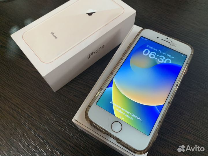 Продам iPhone 8 64gb