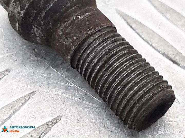 Болт колесный Citroen Xsara Picasso 2003