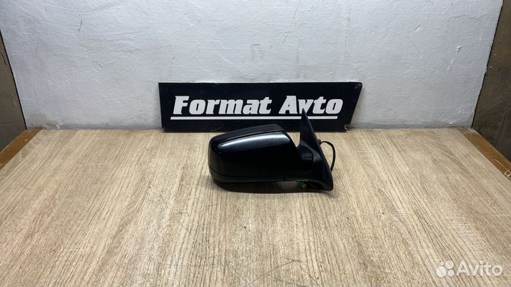 Правое Баковое Зеркало Электро Datsun Mi-Do Granta