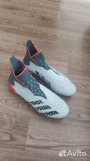 Футбольные бутсы новые