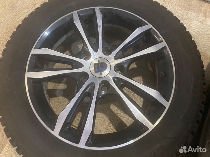 Goodyear Ultra Grip Ice Arctic 2 205/55 R16 94T