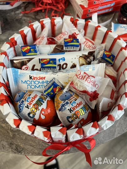Сладкий подарок киндер