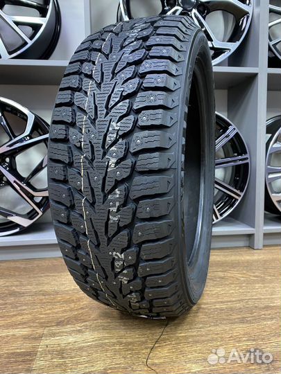 Kumho WinterCraft Ice Wi32 215/55 R16 97T