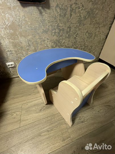 Детский стол и стул