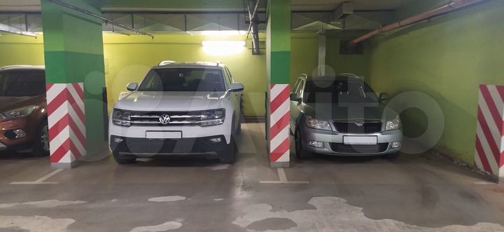 Машиноместо, 18 м²