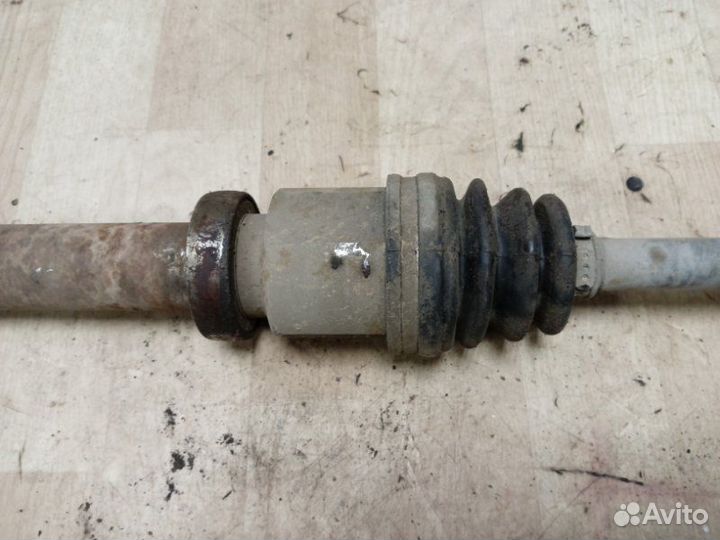 Полуось привод передний правый Ford Focus 2 купе