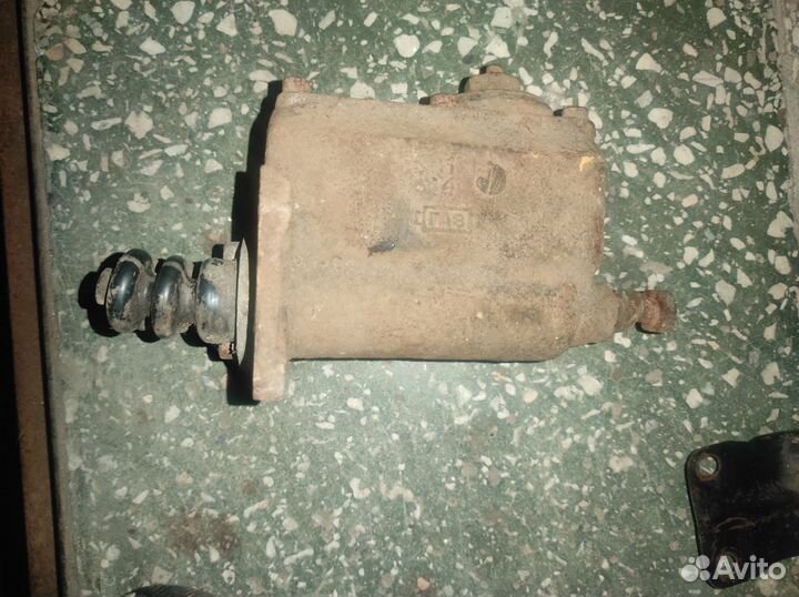 Главный тормозной цилиндр газ 21 волга