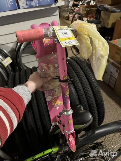 Новый детский самокат 2-4 года