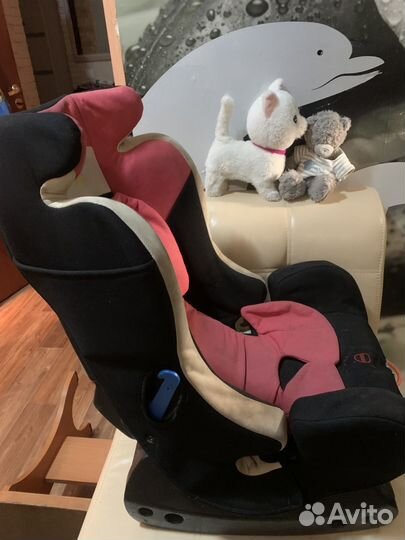 Автомобильное кресло