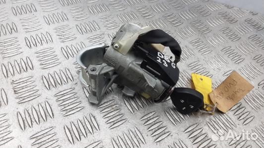 Замок зажигания toyota avensis T27 (DBG23J101)