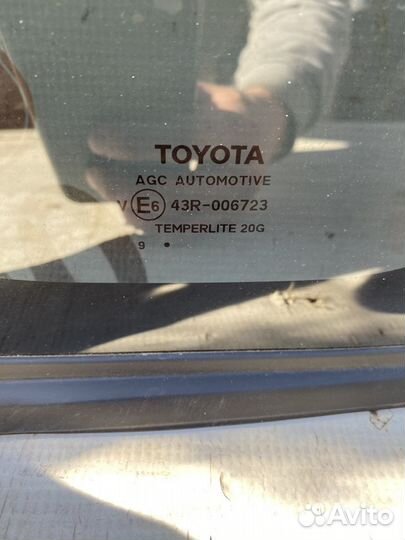 Toyota Rav4 xa50 Форточка левая