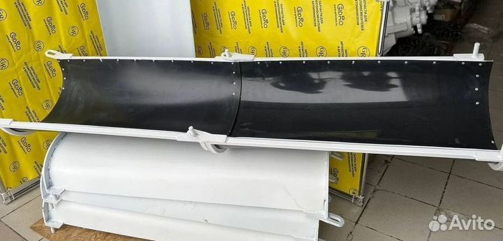 Пластиковый лоток автобетоносмесителя