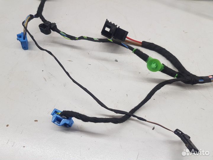 Электропроводка (отопителя) (Audi Q3)