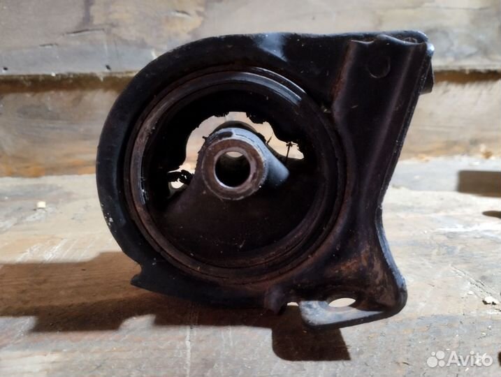 Подушка двигателя Honda hr-v