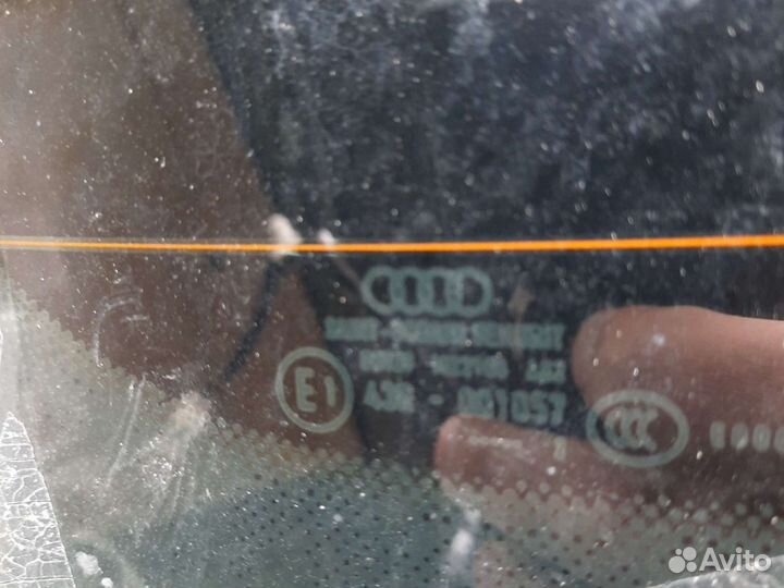 Audi A4 b8 стекло заднее
