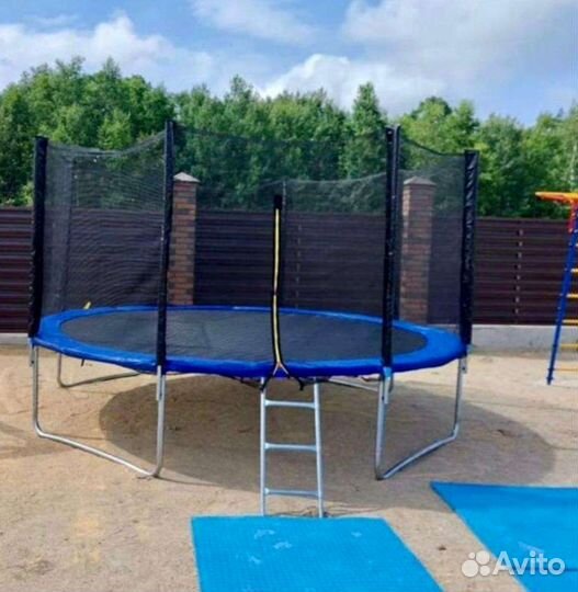 Детский батут с сеткой