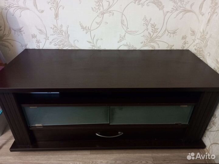 Тумба под телевизор