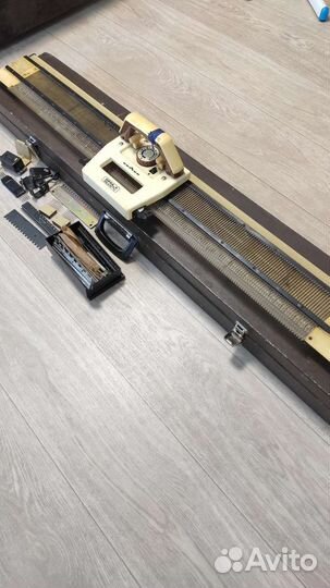 Вязальная машина Нева 6