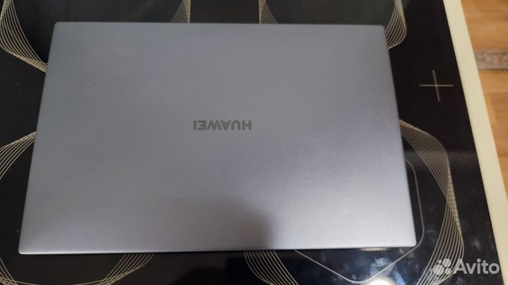 Ноутбук Huawei matebook D14