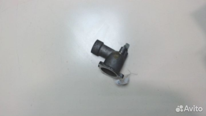 Корпус термостата Toyota Highlander 1, 2004