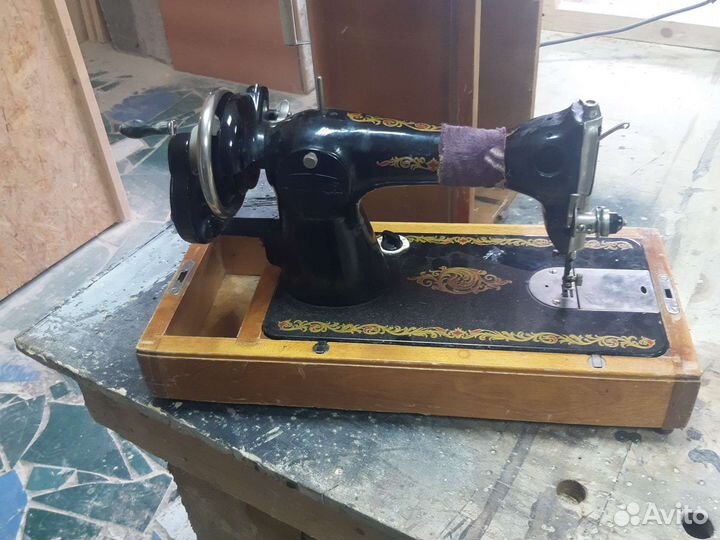 Швейная машинка