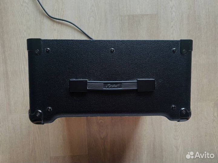 Комбоусилитель