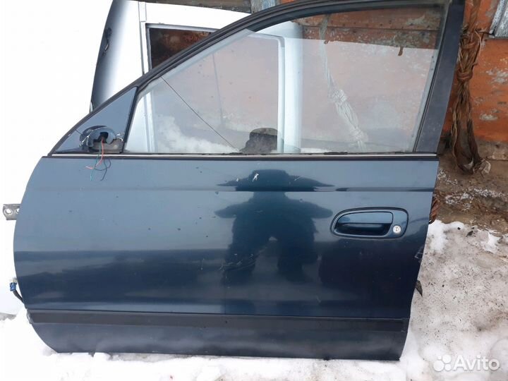 Дверь левая тойота корона