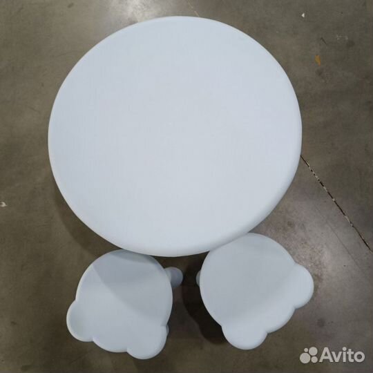 Детский столик со стульчиком