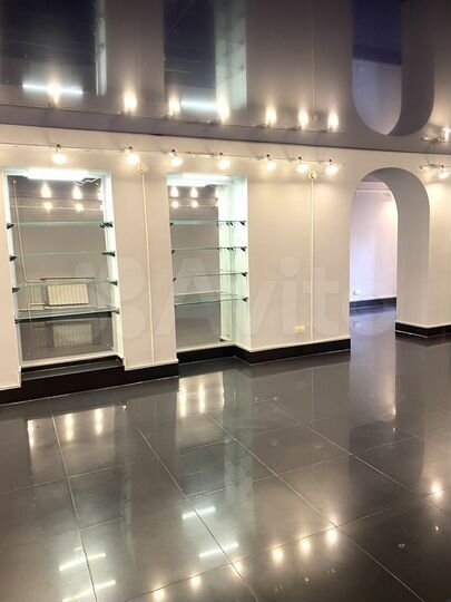 В Центре Тюмени Торговое помещение, 73 м²