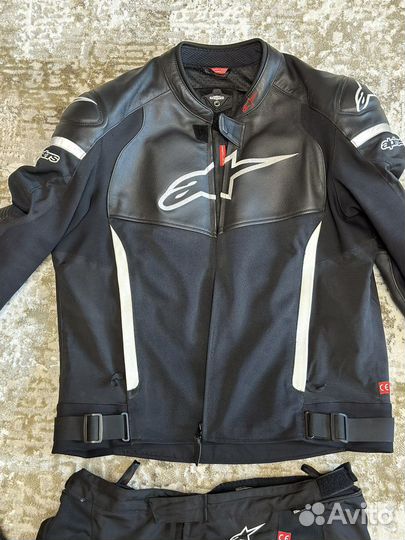 Мотокостюм