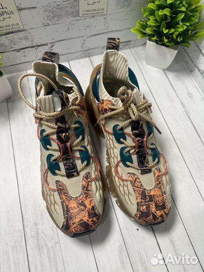 Кроссовки 40