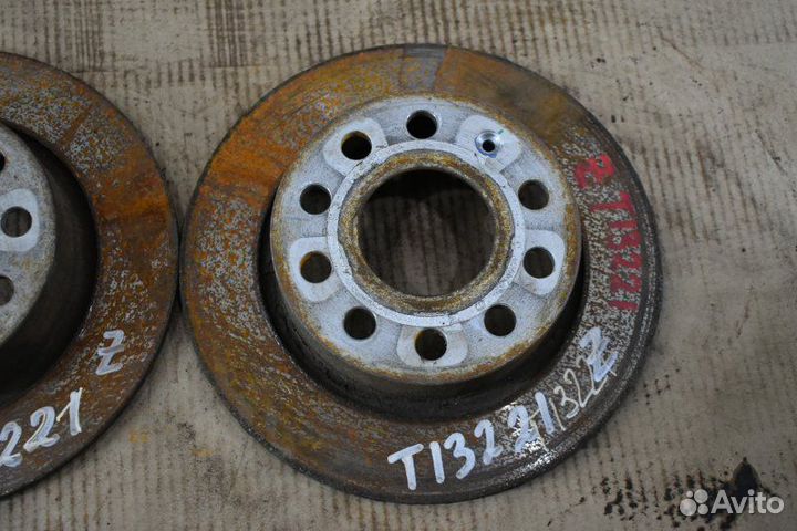 Диски тормозные задние Skoda Yeti caxa 2009 - 2014