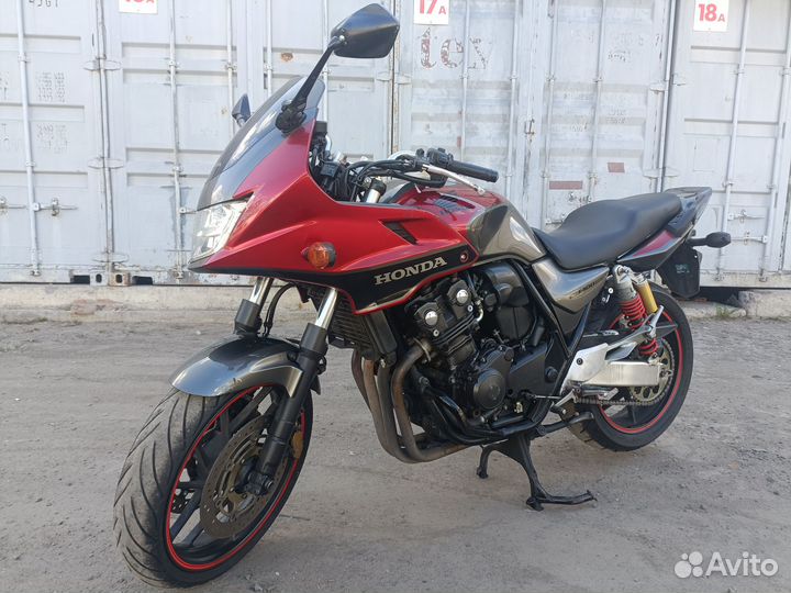 Honda CB 400 boldor