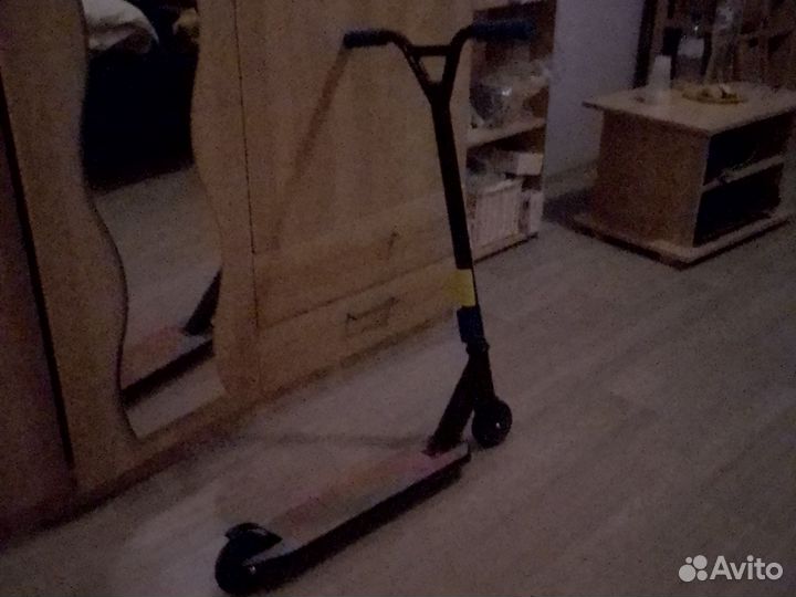 Трюковой самокат