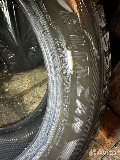 Bridgestone Blizzak DM-V2 225/55 R18